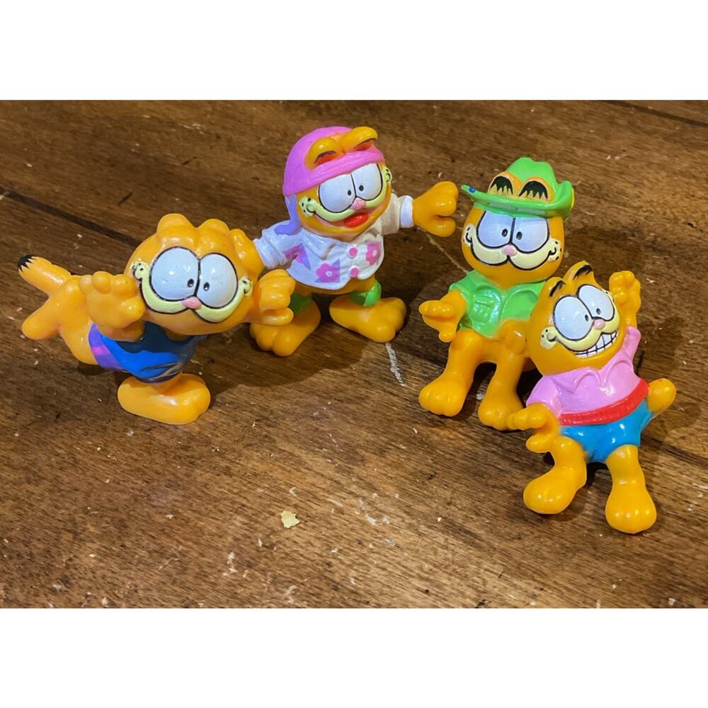 Vintage Garfield the Cat PVC Toy Figures 1981 Lot Of 4